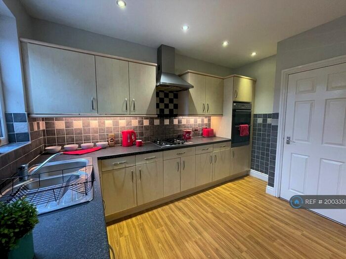 6 Bedroom Terraced House To Rent In Garmoyle Road, Liverpool, L15