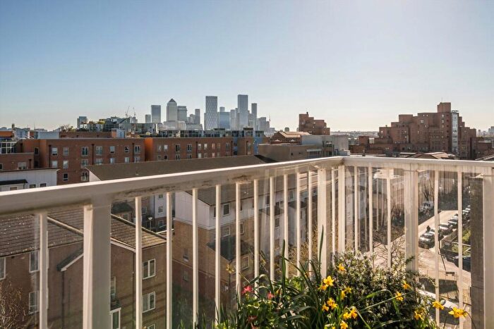 3 Bedroom Flat For Sale In Brodlove Lane, London, E1W