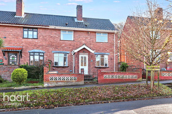 3 Bedroom Semi Detached House For Sale In Winchcomb Road, Norwich, NR2