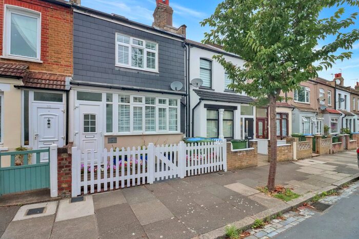 3 Bedroom Terraced House To Rent In Malton Street, London, SE18