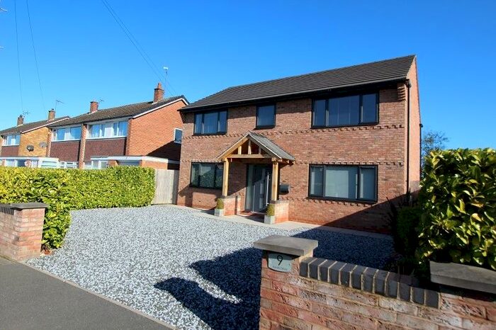 4 Bedroom Detached House To Rent In Keats Drive, Crewe, CW2