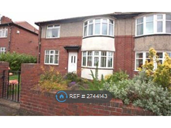 2 Bedroom Flat To Rent In Birchwood Avenue, Newcastle Upon Tyne, NE7