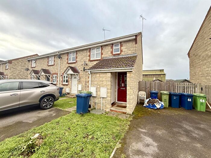 1 Bedroom Maisonette For Sale In Katherine Close, Churchdown, Gloucester, GL3