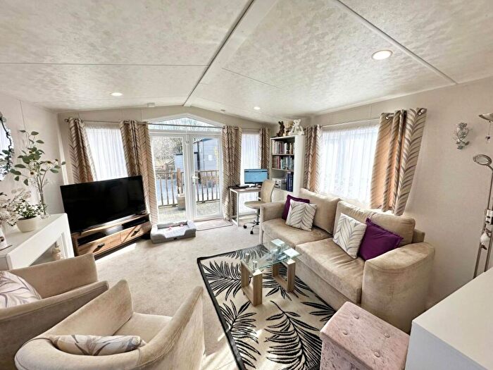2 Bedroom Caravan For Sale In Carnforth, Carnforth, LA6