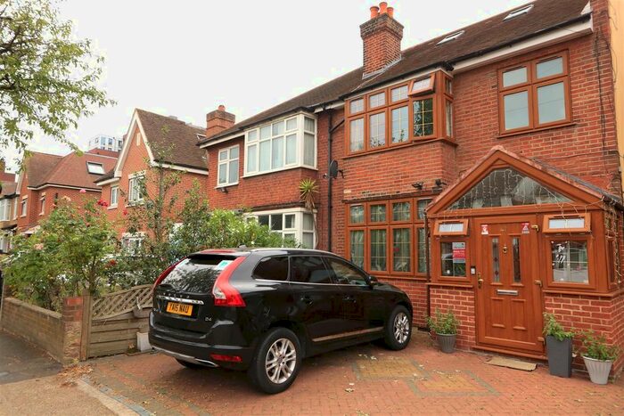 4 Bedroom Property To Rent In Howard Road, New Malden, KT3