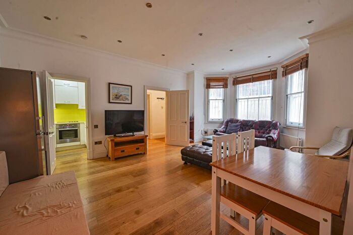 1 Bedroom Flat To Rent In Gledhow Gardens, South Kensington, London, SW5