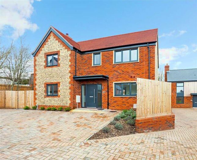 4 Bedroom Detached House For Sale In Riverside Rise, Allington, Salisbury, Wiltshire, SP4
