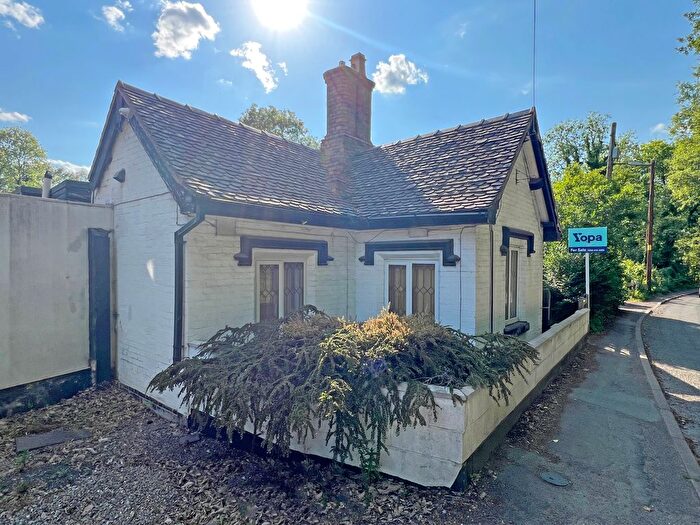 3 Bedroom Cottage For Sale In Buildwas Road, Telford, TF8