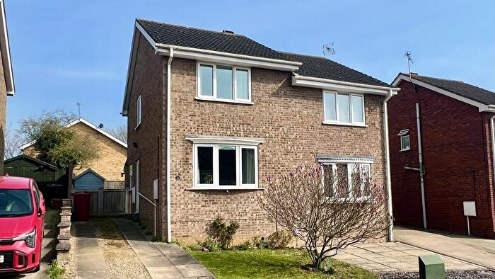 2 Bedroom Semi Detached House For Sale In Worcester Close, Bottesford, DN16