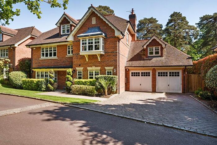 6 Bedroom Detached House To Rent In Woodham, Surrey, GU21