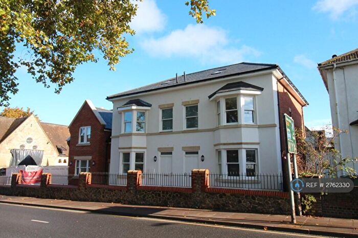 4 Bedroom Terraced House To Rent In Priory Road, Maidstone, ME15