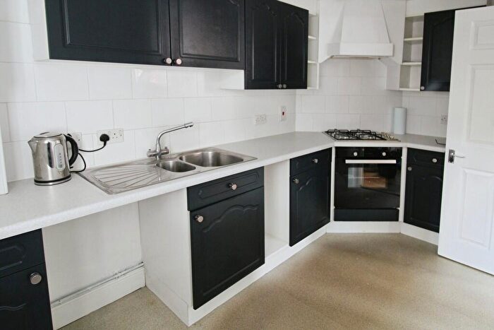 2 Bedroom End Of Terrace House To Rent In Wyndham Park, Salisbury, SP1