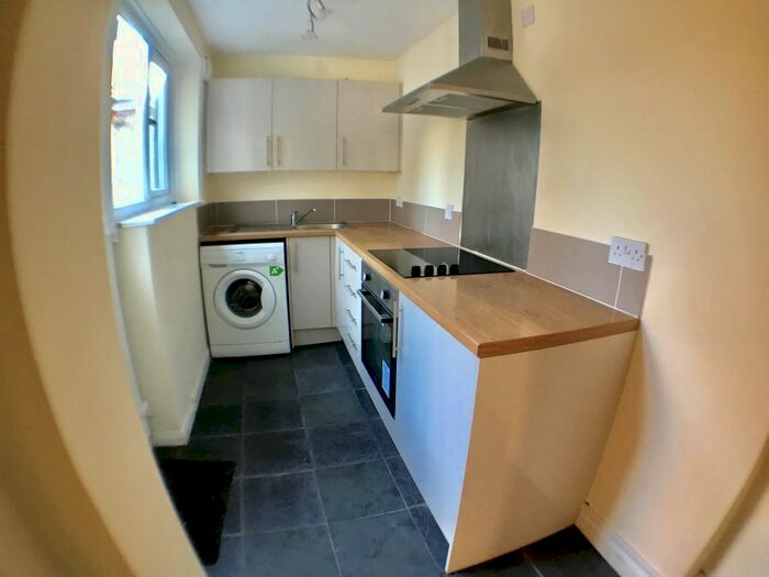 3 Bedroom Terraced House To Rent In Princes Road, Hull, HU5