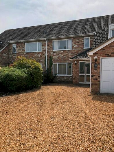 4 Bedroom Semi-Detached House To Rent In Carter Street, Ely, CB7