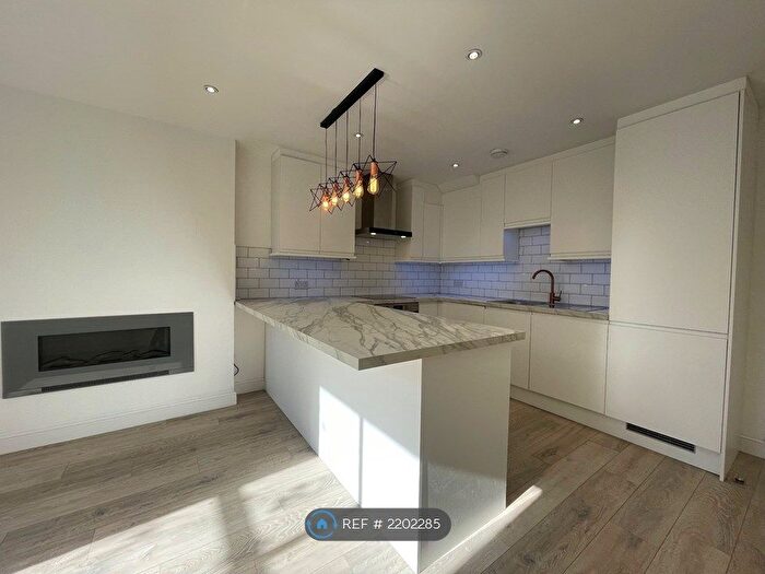 3 Bedroom Maisonette To Rent In Ranmoor Road, Sheffield, S10