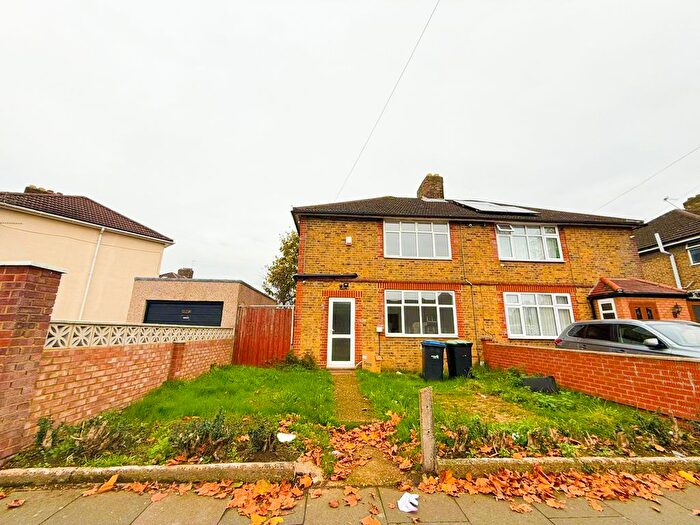 3 Bedroom Semi-Detached House To Rent In Haselbury Road, Edmonton, N9