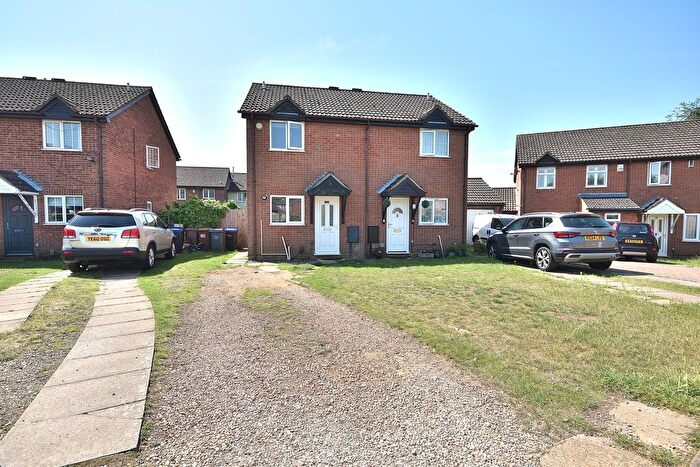2 Bedroom Semi-Detached House To Rent In Shelford Close, Northampton, NN3