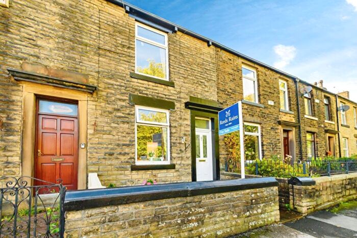 2 Bedroom Terraced House For Sale In Harbour Lane, Milnrow, Rochdale, OL16