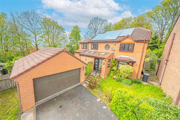 4 Bedroom Detached House For Sale In Silk Mill Mews, Cookridge, Leeds, LS16