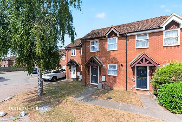 2 Bedroom Terraced House For Sale In Milton Gardens, Staines-Upon-Thames, TW19