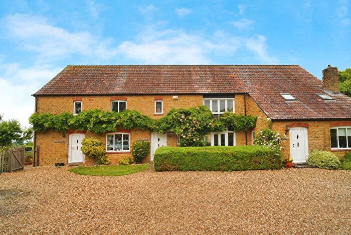 3 Bedroom Terraced House For Sale In Compton Court Mews, Sherborne, Dorset, DT9