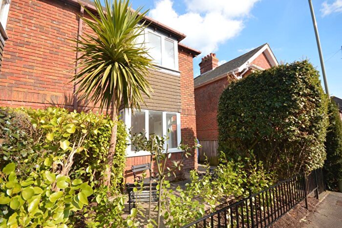 1 Bedroom House To Rent In Eastern Road, Lymington, Hampshire, SO41