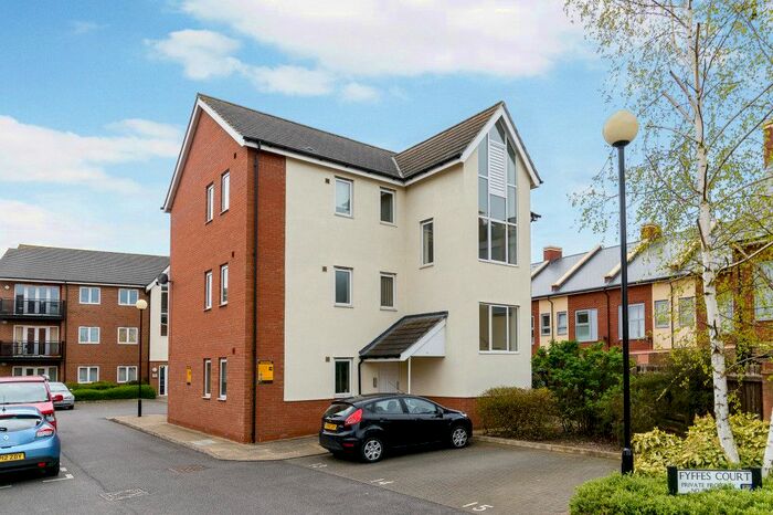 2 Bedroom Flat To Rent In Fyffes Court, Fishponds Road, Hitchin, SG5