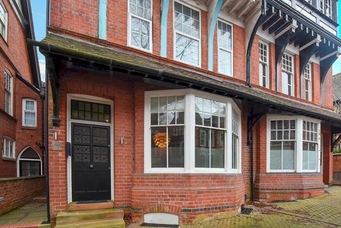 1 Bedroom Flat To Rent In Alexandra Road, Stoneygate, Leicester LE2