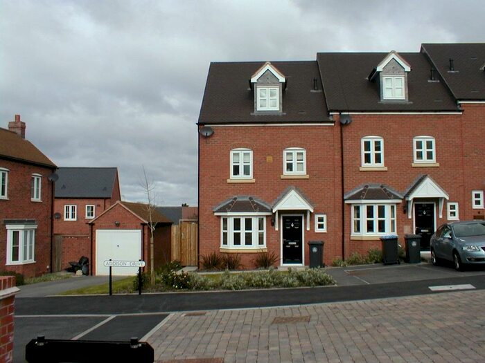 4 Bedroom Semi-Detached House To Rent In Addison Drive, Stratford-upon-Avon, CV37