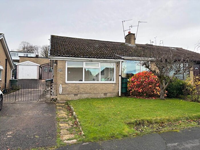 3 Bedroom Semi-Detached Bungalow For Sale In Farndale Road, BD15