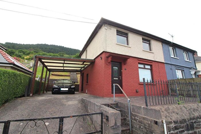 3 Bedroom Semi Detached House For Sale In Garden Suburbs, Pontywaun, Cross Keys, NP11
