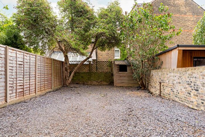 2 Bedroom Apartment To Rent In Chamberlayne Road, London, NW10