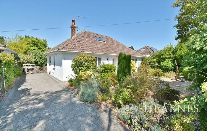 3 Bedroom Detached Bungalow For Sale In Kingsway, Ferndown, BH22