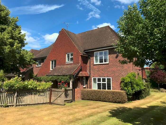 5 Bedroom Detached House To Rent In Oval Way, Gerrards Cross, Buckinghamshire, SL9