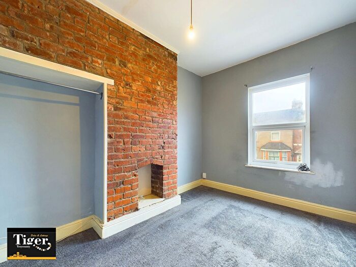 4 Bedroom Terraced House To Rent In Cocker Street, Blackpool, FY1