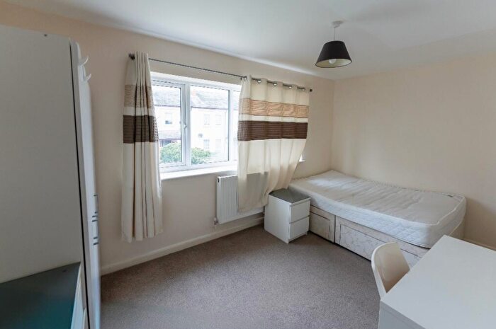 1 Bedroom House Of Multiple Occupation To Rent In Lake Street, Oxford, Oxfordshire, OX1