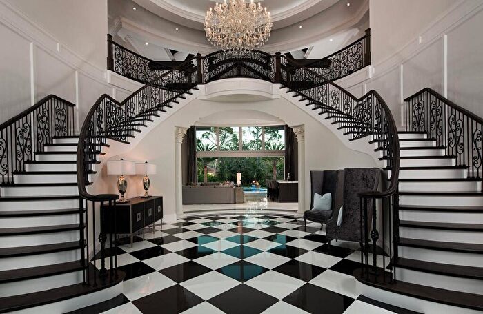 7 Bedroom Detached House For Sale In The Bishops Avenue, Hampstead, N2