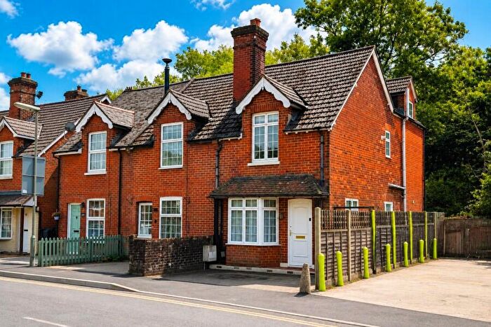 2 Bedroom End Of Terrace House To Rent In Brookwood, Woking, GU24
