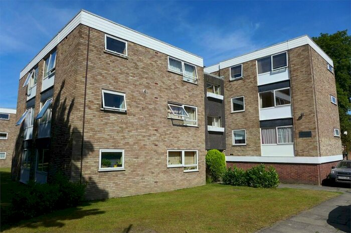 2 Bedroom Flat To Rent In Upper Gordon Road, Camberley, GU15