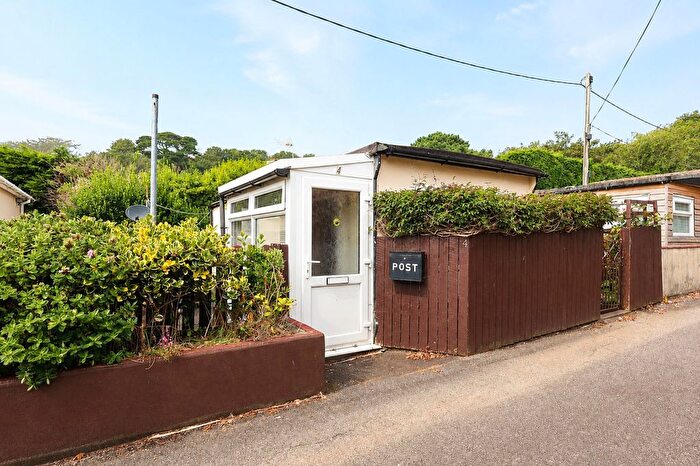 1 Bedroom Park Home For Sale In Trenance Caravan Park, Newquay, TR7