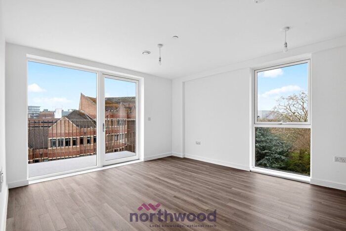 1 Bedroom Flat To Rent In Moorbridge Road, Maidenhead, SL6