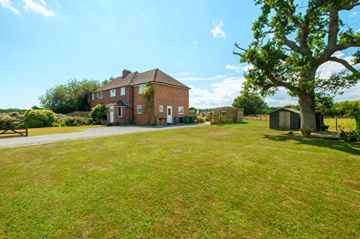 5 Bedroom Semi Detached House For Sale In Bladbean, Canterbury, CT4