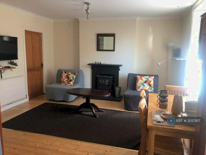 1 Bedroom Flat To Rent In Upper Bridge Street, Stirling, FK8