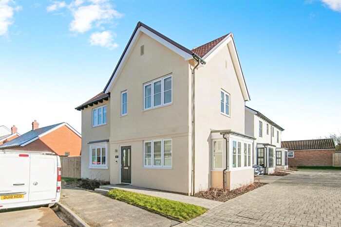 3 Bedroom Detached House For Sale In Bures Road, Great Cornard, Sudbury, CO10