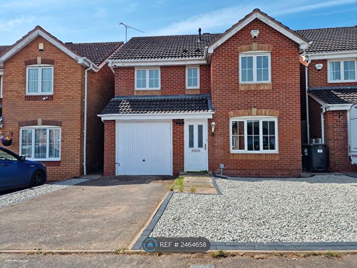 4 Bedroom Detached House To Rent In Chaytor Drive, Nuneaton, CV10