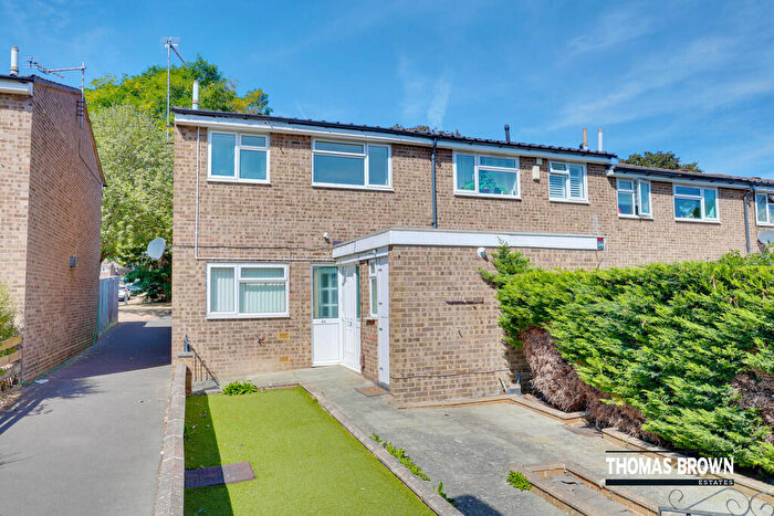 3 Bedroom End Of Terrace House For Sale In Cowden Road, Orpington, BR6