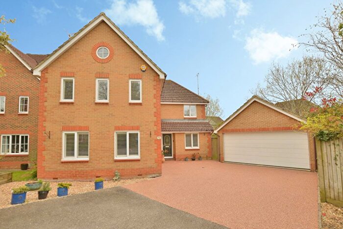 5 Bedroom Detached House For Sale In Holly Meadows, Ashford, Kent, TN23