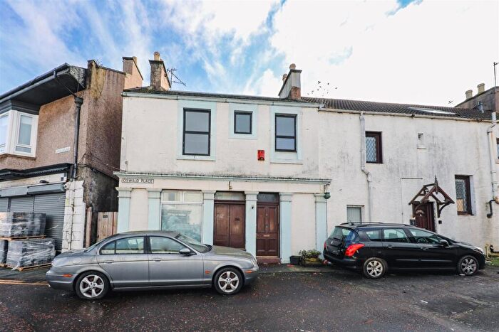 4 Bedroom End Of Terrace House For Sale In Oswald Place, Leven, KY8