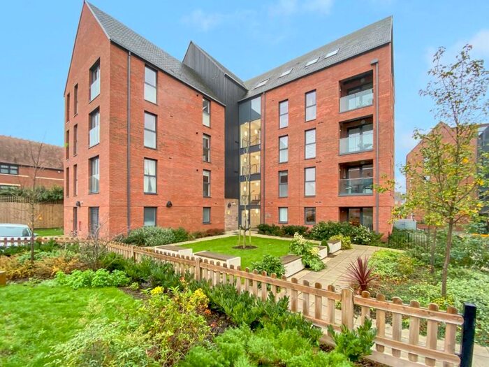 2 Bedroom Flat To Rent In Gresley Close, Stratford-upon-Avon, CV37