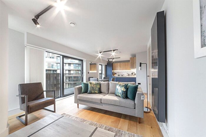 1 Bedroom Flat To Rent In Tower Bridge Road, London, SE1